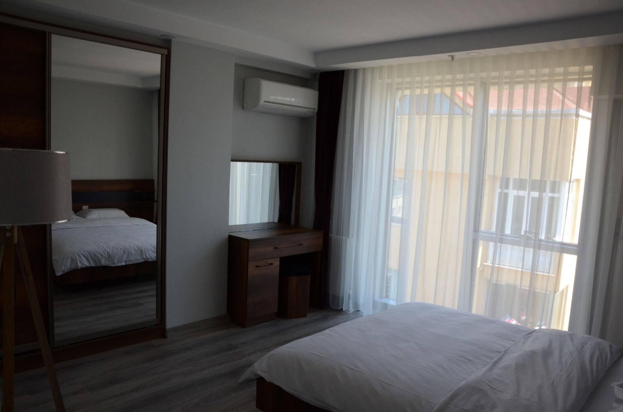 On4 Rooms & Suites อิสตันบูล ภายนอก รูปภาพ